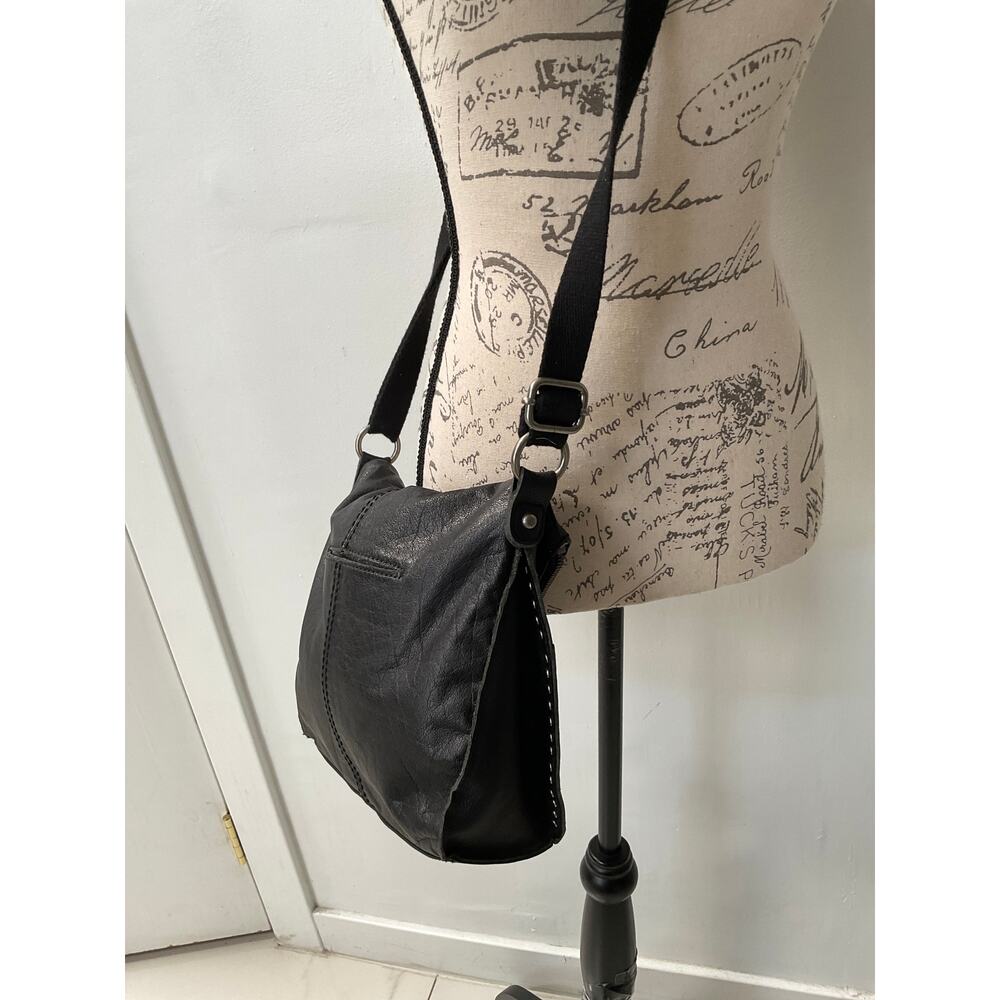 The Sak Black Leather Silverlake Crossbody Bag Zip Pockets **missing Hang tag** - Picture 8 of 16